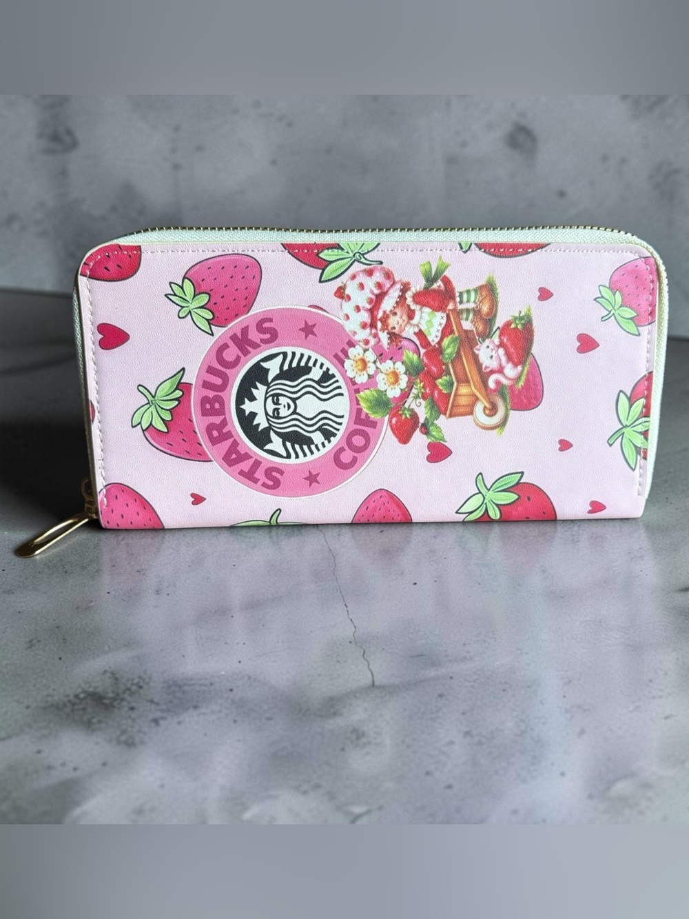 Starbucks Strawberry Shortcake Zip Wallet